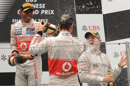 Rosberg vô địch chặng đua Chinese Grand Prix