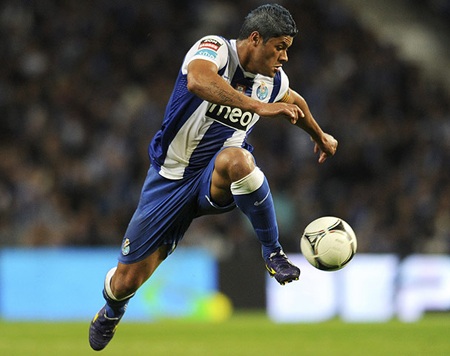 50 cầu thủ hot nhất tại thị trường chuyển nhượng Hè 2012 (phần 2) - 5 50 cầu thủ hot nhất tại thị trường chuyển nhượng Hè 2012 (phần 2)