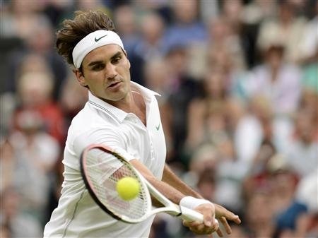 Federer thoát thua ngoạn mục tại vòng 3 - 1 Federer chút nữa đã tạo cú sốc kế tiếp sau khi Nadal bất ngờ bị loại