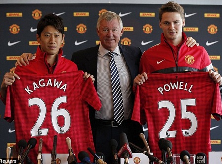 MU có thật sự cần Robin Van Persie? - 3 Ferguson đã có 2 bản hợp đồng ở Hè này và ông không còn nhiều tiền để mua cầu thủ mới