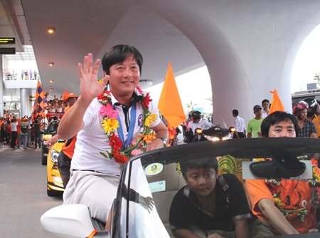 Đà Nẵng mở hội đón nhà vô địch V-League 2012 - 5 Bài và ảnh