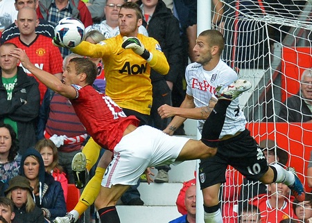 Rafael ghi bàn thắng thứ 3 cho MU trước khi kết thúc hiệp 1