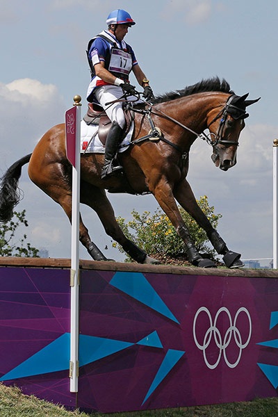 ...canh tranh với mái tóc của Neymar cho danh hiệu mái tóc đẹp nhất Olympic