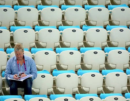 Thậm chí, khu thể thao dưới nước đôi khi các VĐV thi đấu mà chẳng hề có khán giả