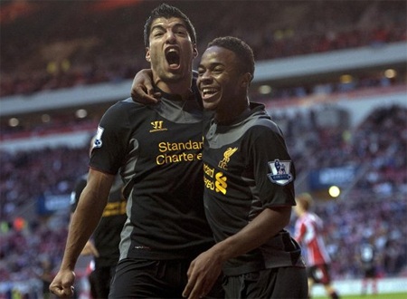 Niềm hạnh phúc của Suarez khi ghi bàn giúp Liverpool gỡ hòa trước Sunderland