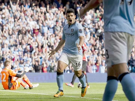 Aguero đặt dấu dấn chỉ 5 phút sau khi được tung vào sân với bàn thắng nâng tỷ số lên 3-0