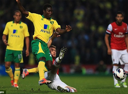 Arsenal thua đớn đau trên sân của Norwich - 3 Norwich có đấu pháp khá hợp lý cho trận này