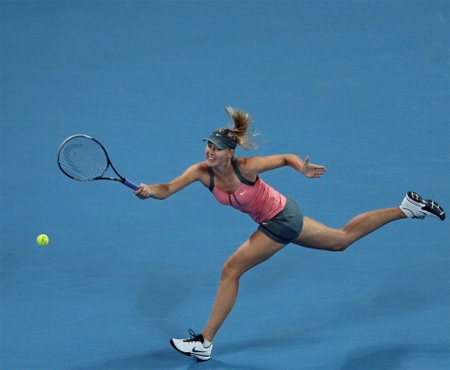 Sharapova đụng Azarenka tại vòng bán kết - 1 Sharapova thắng cả 3 trận ở vòng bảng