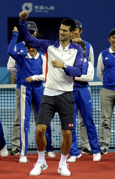 Djokovic giành được rất nhiều danh hiệu nhưng đây có lẽ là màn ăn mừng ấn tượng nhất của anh