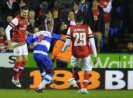 Bàn thua thứ 3 đến ở phút 20, như vậy trong vòng có 8 phút Pháo thủ thủng lưới tới 3 bàn