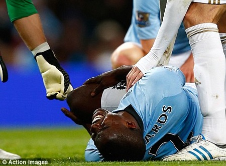 Hậu vệ Micah Richards của Man City lên bàn mổ - 1 Richards sẽ không mất quá lâu để quay lại sân cỏ