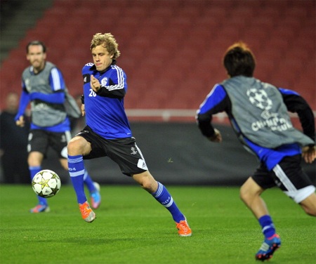 Arsenal - Schalke 04: Đi tìm lại chính mình - 3 Schalke thường xuyên thi đấu tồi trên đất Anh
