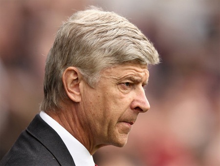 Wenger đang chịu sức ép lớn từ phong độ phập phù của Arsenal