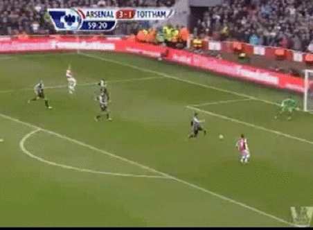 Arsenal lại vùi dập Tottenham tại Emirates