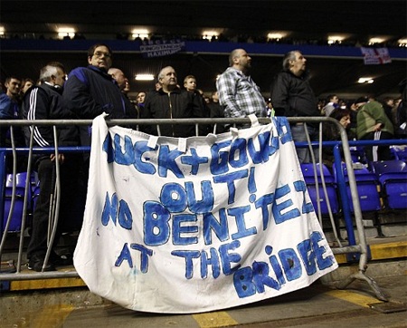 Các CĐV của Chelsea không ưa Benitez