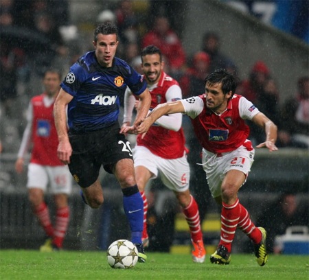 Ngược dòng hạ Braga, MU sớm giành vé vào vòng knock-out - 3 Sự có mặt của Van Persie đem lại duyên ghi bàn cho MU
