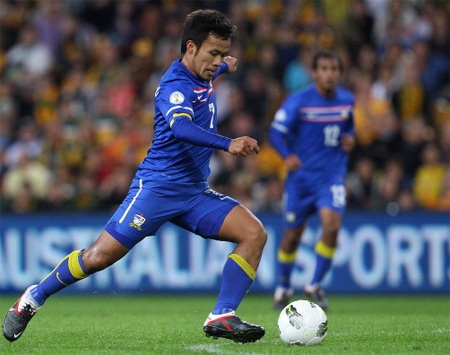 4 ngôi sao có thể tỏa sáng ở bảng A AFF Cup 2012 - 1 Thonglao đang là người giữ nhịp của tuyển Thái Lan