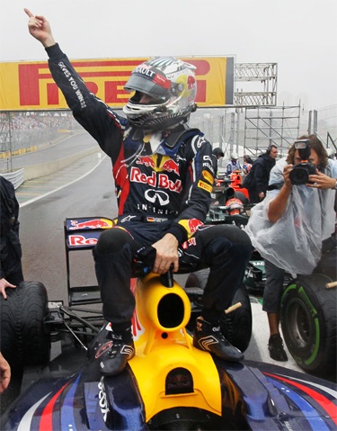10 sự kiện thể thao quốc tế nổi bật năm 2012 - 10 Vettel là tay đua trẻ nhất lập hattrick vô địch trên đường đua F1