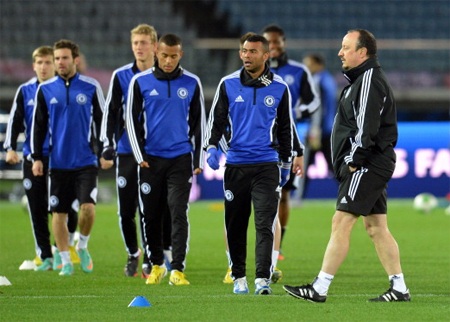 Đang có tin Benitez và Cole mâu thuẫn