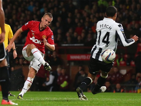 MU - Newcastle: Kiếm quà giáng sinh - 2 Thiếu người là nguyên nhân chính khiến Newcastle sa sút