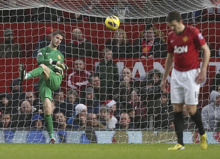 Ngay phút thứ 3, đội chủ nhà bị dội cho gáo nước lạnh khi Perch mở tỷ số