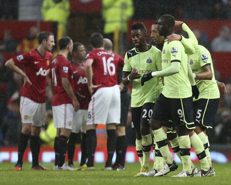 MU phản ứng gay gắt nhưng không làm thay đổi suy nghĩ của vị trọng tài chính