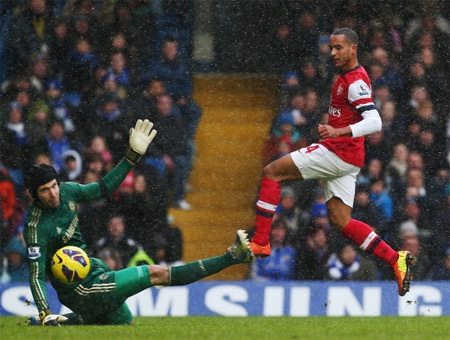 Lampard nhân đôi cách biệt sau quả đá phạt đền thành công