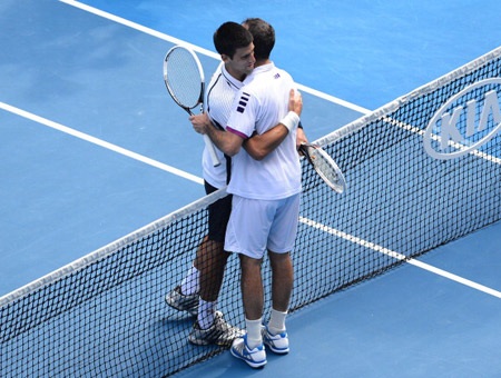 Radek Stepanek cũng thua nhanh trước hạt giống số 1 sau chỉ 3 set đấu 6-4 6-3 7-5