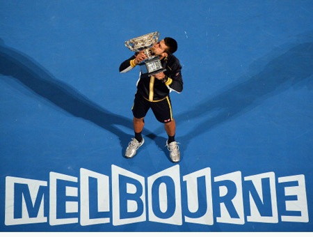 Djokovic có chiếc cúp vô địch thứ 4 ở Úc mở rộng