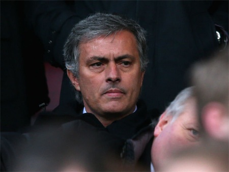 Mourinho cũng có mặt trên khán đài tại Old Trafford để theo dõi trận đấu