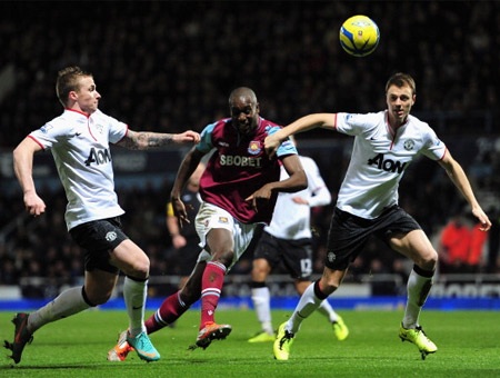 MU sẽ thiếu vắng một vài cầu thủ như Evans, Vidic ở trận đấu này