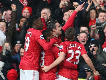 Bàn thắng thứ 17 của Van Persie ở mùa giải năm nay tại PL