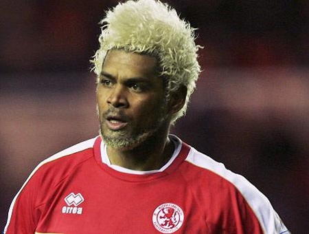 Mái tóc trắng như cước của Abel Xaiver, cựu tuyển thủ BĐN và Middlesbroug