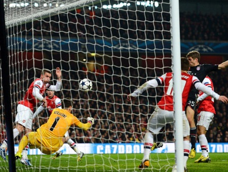 Đến phút 21, đội chủ nhà bị thủng lưới lần 2