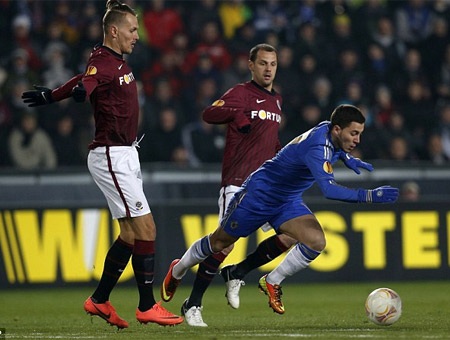 Oscar giúp Chelsea có lợi thế trước Sparta Prague - 3 Chelsea lép vế suốt trong hiệp thi đấu đầu tiên