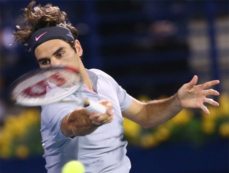 Federer “toát mồ hôi” ngay vòng đầu Dubai Championships - 2 Federer bắt nhịp trận đấu khá chậm