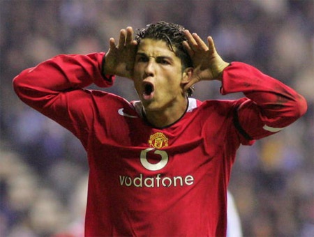 Chuyện MU bán C.Ronaldo sang Real Madrid: Không có gì phải… tiếc! - 2 Ronaldo đã mang lại lợi nhuận lớn cho MU