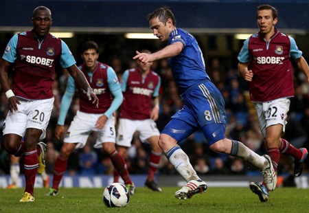 Sức ép lên các cầu thủ Chelsea không còn và họ thi đấu còn thanh thoát hơn giai đoạn đầu trận đấu