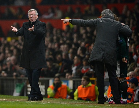 Hơn người Mourinho nhanh chóng tung Modric vào sân