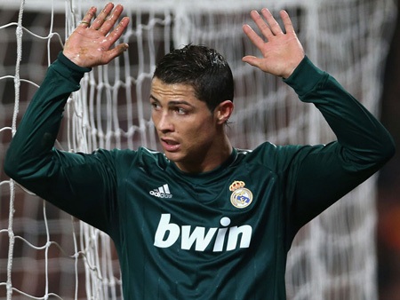 Tiền đạo người BĐN không ăn mừng