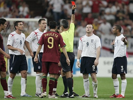 Từ đó Rooney đã chính thức có một suất trong đội hình của Tam sư