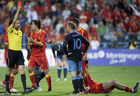 Từ đó Rooney đã chính thức có một suất trong đội hình của Tam sư