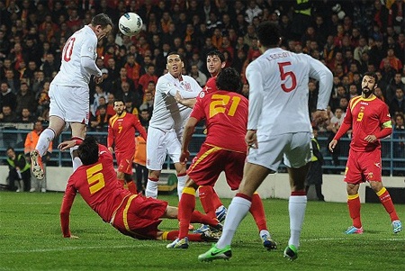 Rooney ghi bàn, tuyển Anh vẫn không thể thắng Montenegro - 2 Rooney đã có bàn thắng quan trọng từ sớm