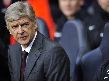 Bayern Munich không ít lần “mồi chài” Arsene Wenger - 1 Wenger đang chịu rất nhiều áp lực khi Arsenal tiến dần tới mùa thứ 8 trắng tay