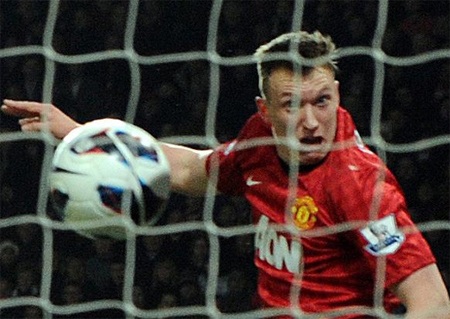 Các trạng thái cảm xúc trên gương mặt ngôi sao MU Phil Jones - 5 Phù Sa