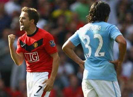 Các trận derby Manchester hấp dẫn và kịch tích nhất - 3 Owen và bàn thắng ở phút bù giờ quý giá cho MU
