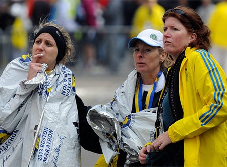 Tâm trạng lo lắng, sợ hãi bao trùm cả những người tham gia và các nhân viên của cuộc đua