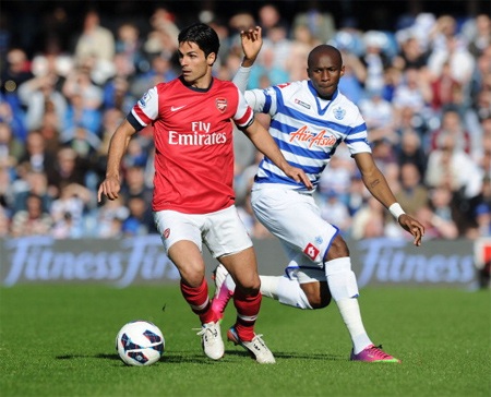 Vượt ải Queens Park Rangers, Arsenal leo lên vị trí thứ 3 - 2 Arsenal tiếp tục chơi nhạt nhòa sau khi đã có bàn thắng sớm