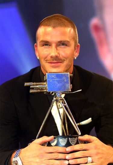 Becks nhận giải thưởng Nhân vật thể thao của năm của BBC năm 2001