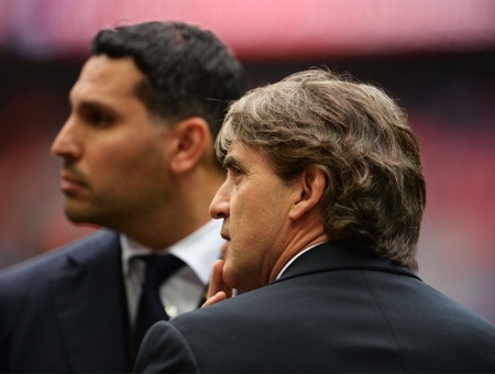 Man City sa thải Mancini: Khi đường chia đôi ngả - 2 BLĐ Mancini đã mất hết lòng tin vào Mancini